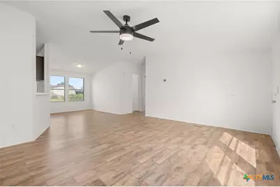 152 Hillside Drive, Troy, TX 76579 - Photo 9