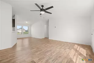 152 Hillside Dr, Troy, TX 76579 - Photo 9