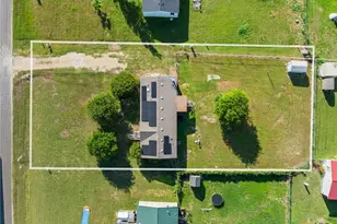 152 Hillside Dr, Troy, TX 76579 - Photo 7