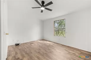 152 Hillside Dr, Troy, TX 76579 - Photo 17