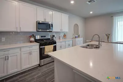 152 Honey Oak Lane, New Braunfels, TX 78130 - Photo 13
