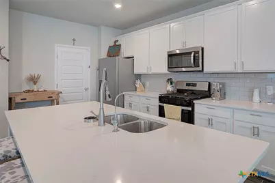 152 Honey Oak Lane, New Braunfels, TX 78130 - Photo 13