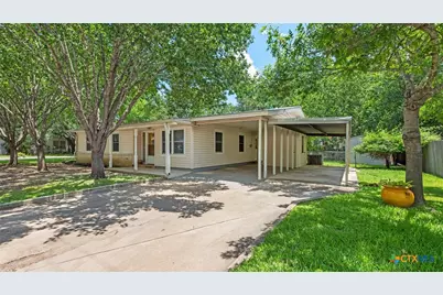 725 W Klingemann Street, New Braunfels, TX 78130 - Photo 1