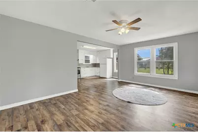 105 E Huebinger Street, Marion, TX 78124 - Photo 7