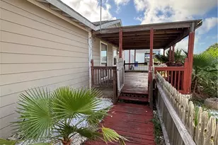 101 Cassie St, Port O'Connor, TX 77982 - Photo 7