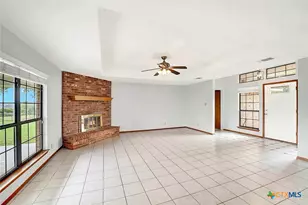124 Country Gardens Gardens, La Vernia, TX 78121 - Photo 15