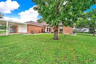 124 Country Gardens, La Vernia, TX 78121 - Photo 1