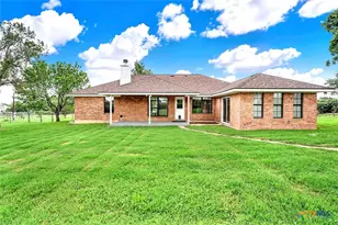 124 Country Gardens Gardens, La Vernia, TX 78121 - Photo 9
