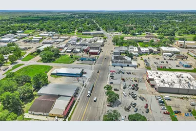 306 N Wells Street, Edna, TX 77957 - Photo 47