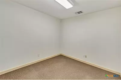 306 N Wells Street, Edna, TX 77957 - Photo 25