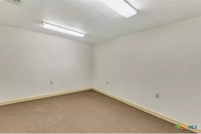 306 N Wells Street, Edna, TX 77957 - Photo 27