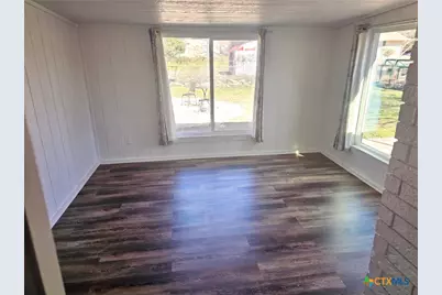 211 E Hogan Drive, Copperas Cove, TX 76522 - Photo 7
