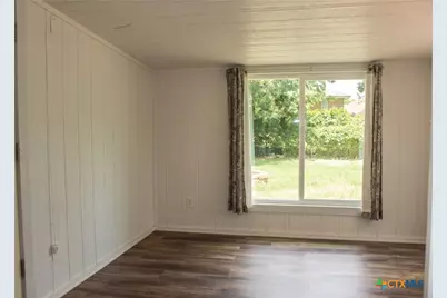 211 E Hogan Drive, Copperas Cove, TX 76522 - Photo 9