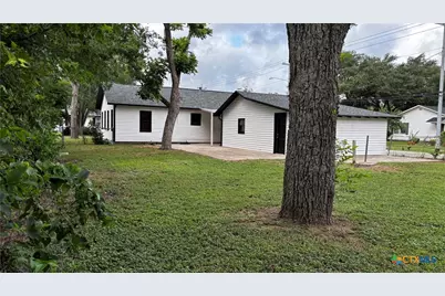 904 Bismark Street, Seguin, TX 78155 - Photo 35