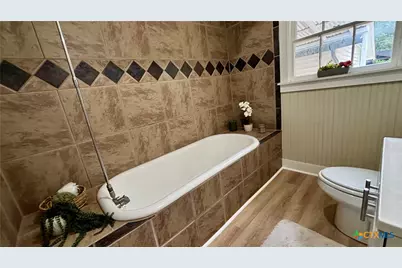 904 Bismark Street, Seguin, TX 78155 - Photo 17