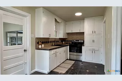 904 Bismark Street, Seguin, TX 78155 - Photo 7