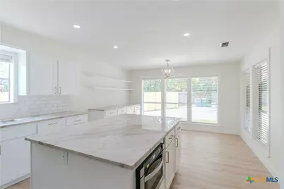 105 Spokane Street, Victoria, TX 77904 - Photo 11