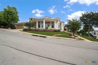 505 Persimmon Trail, New Braunfels, TX 78130 - Photo 9