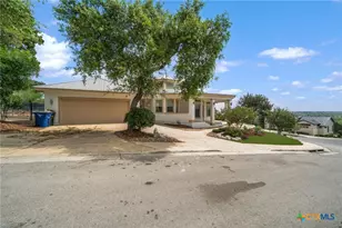 505 Persimmon Trail, New Braunfels, TX 78130 - Photo 11