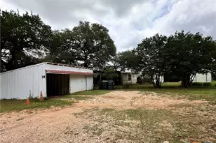 1712 Hofheinz St, San Marcos, TX 78666 - Photo 3