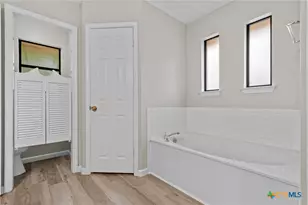 180 County Rd 4933, Kempner, TX 76539 - Photo 17