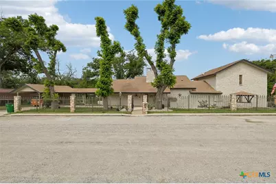 939 Reiley Road, Seguin, TX 78155 - Photo 9