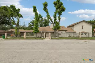 939 Reiley Rd, Seguin, TX 78155 - Photo 9