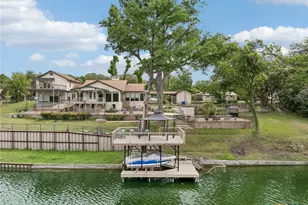 939 Reiley Rd, Seguin, TX 78155 - Photo 1