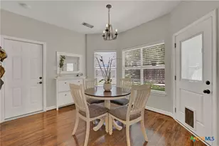 917 Rio Verde, New Braunfels, TX 78130 - Photo 13