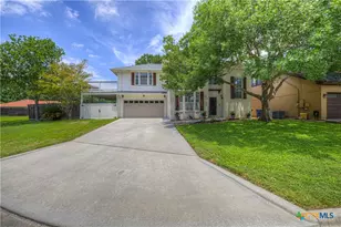 917 Rio Verde, New Braunfels, TX 78130 - Photo 3