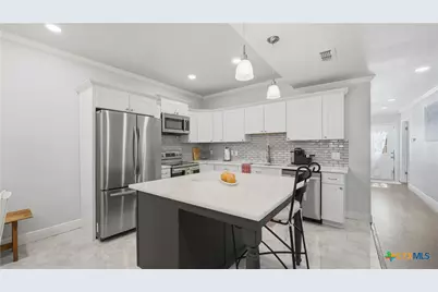 734 Summerwood Drive, New Braunfels, TX 78130 - Photo 13