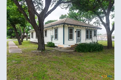 308 W 1st Street, Lampasas, TX 76550 - Photo 3