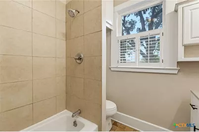 308 W 1st Street, Lampasas, TX 76550 - Photo 25