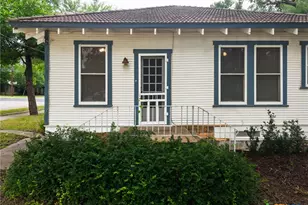 308 W 1st St, Lampasas, TX 76550 - Photo 27