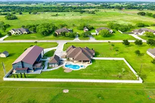 121 Spring Ridge, Victoria, TX 77904 - Photo 3
