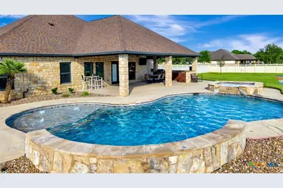 121 Spring Ridge, Victoria, TX 77904 - Photo 35
