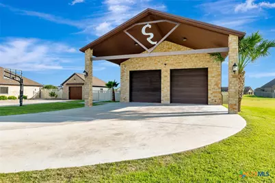121 Spring Ridge, Victoria, TX 77904 - Photo 23