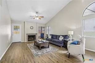 305 Hornbean Ln, Cibolo, TX 78108 - Photo 3