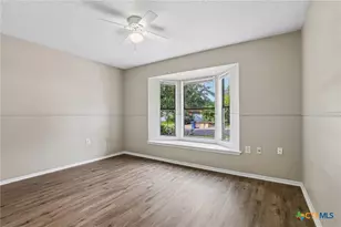 305 Hornbean Ln, Cibolo, TX 78108 - Photo 7