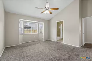 305 Hornbean Ln, Cibolo, TX 78108 - Photo 11