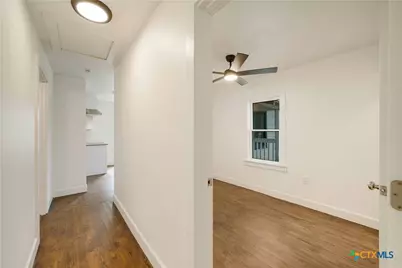 414 Orange Avenue, New Braunfels, TX 78130 - Photo 29