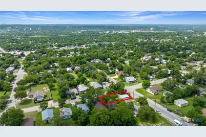 414 Orange Avenue, New Braunfels, TX 78130 - Photo 39