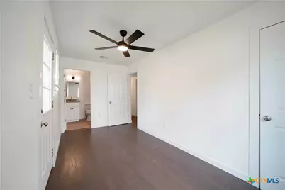 414 Orange Avenue, New Braunfels, TX 78130 - Photo 27