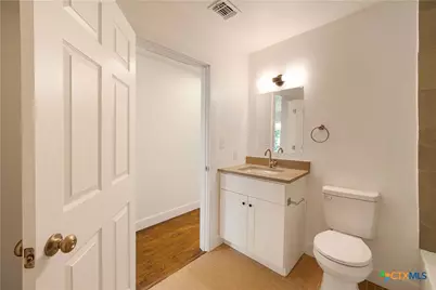 414 Orange Avenue, New Braunfels, TX 78130 - Photo 25