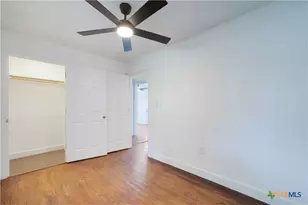 414 Orange Ave, New Braunfels, TX 78130 - Photo 31