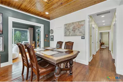 225 S Live Oak Avenue, New Braunfels, TX 78130 - Photo 11