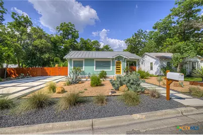 225 S Live Oak Avenue, New Braunfels, TX 78130 - Photo 47