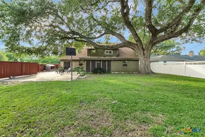 101 N Crescent Drive, Victoria, TX 77901 - Photo 39