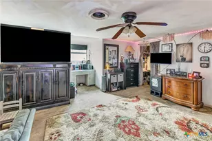 101 N Crescent Dr, Victoria, TX 77901 - Photo 29