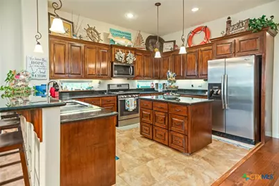 4 Lavaca Bay Place, Port Lavaca, TX 77979 - Photo 7